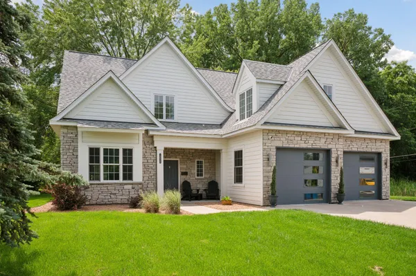 $999,000 | 1032 Gardner Street East, Wayzata, MN 55391