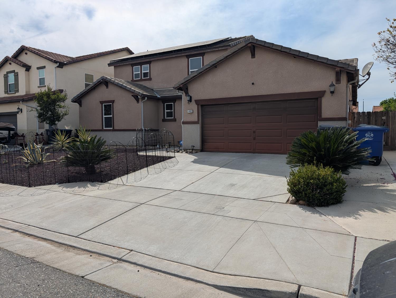 1402 Tevin Way Madera, CA 93637 - Photo 2 of 12