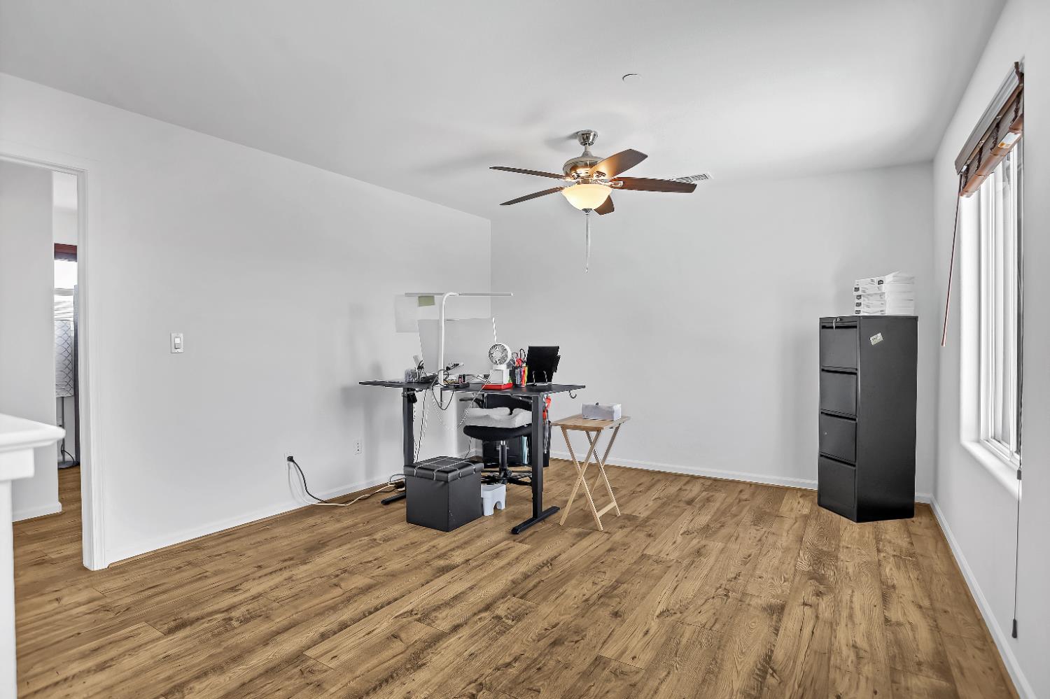 1402 Tevin Way Madera, CA 93637 - Photo 23 of 32 Gallery Image 23