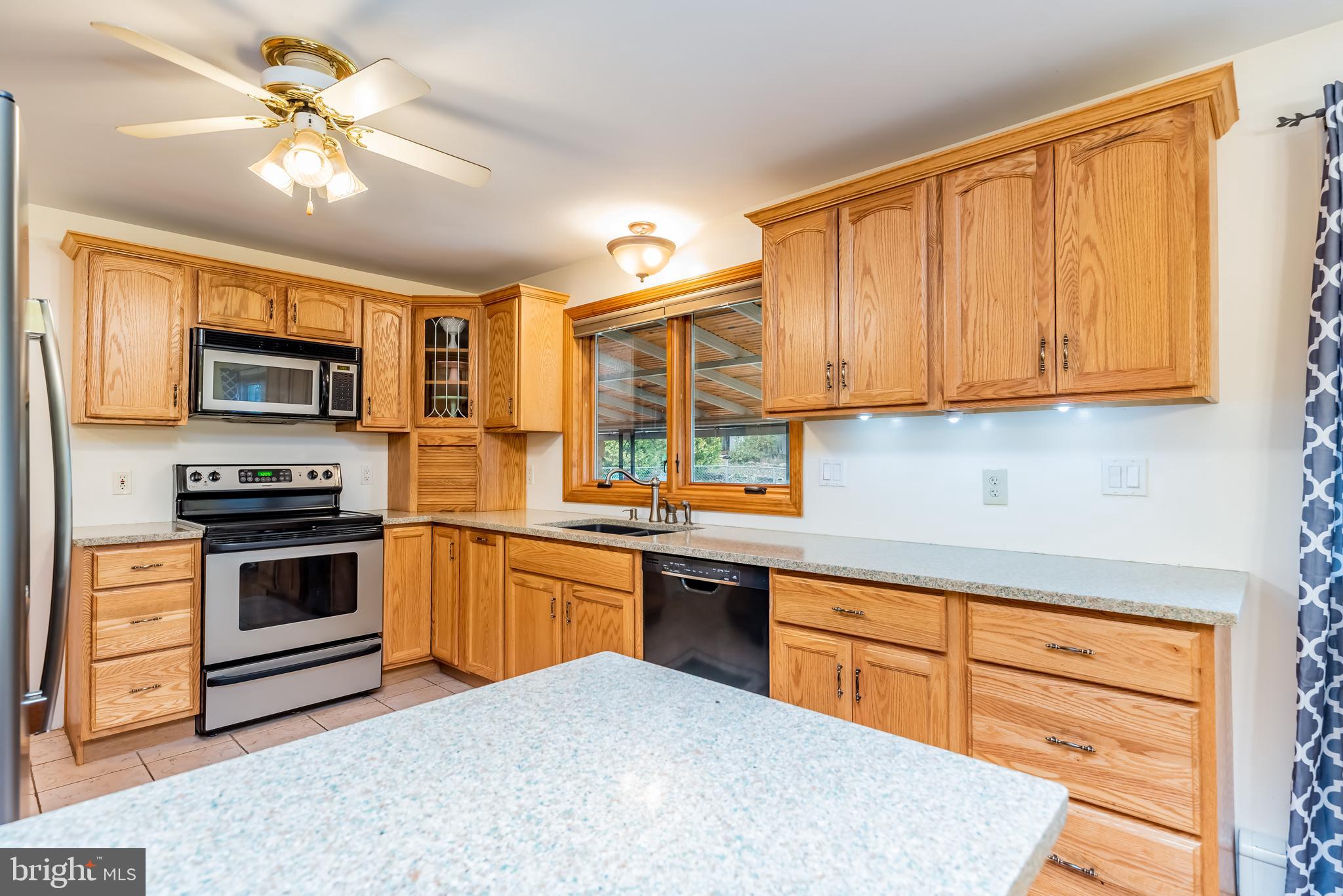 5900 Devonshire Heights Road Harrisburg, PA 17112 - Photo 11 of 30 Gallery Image 11