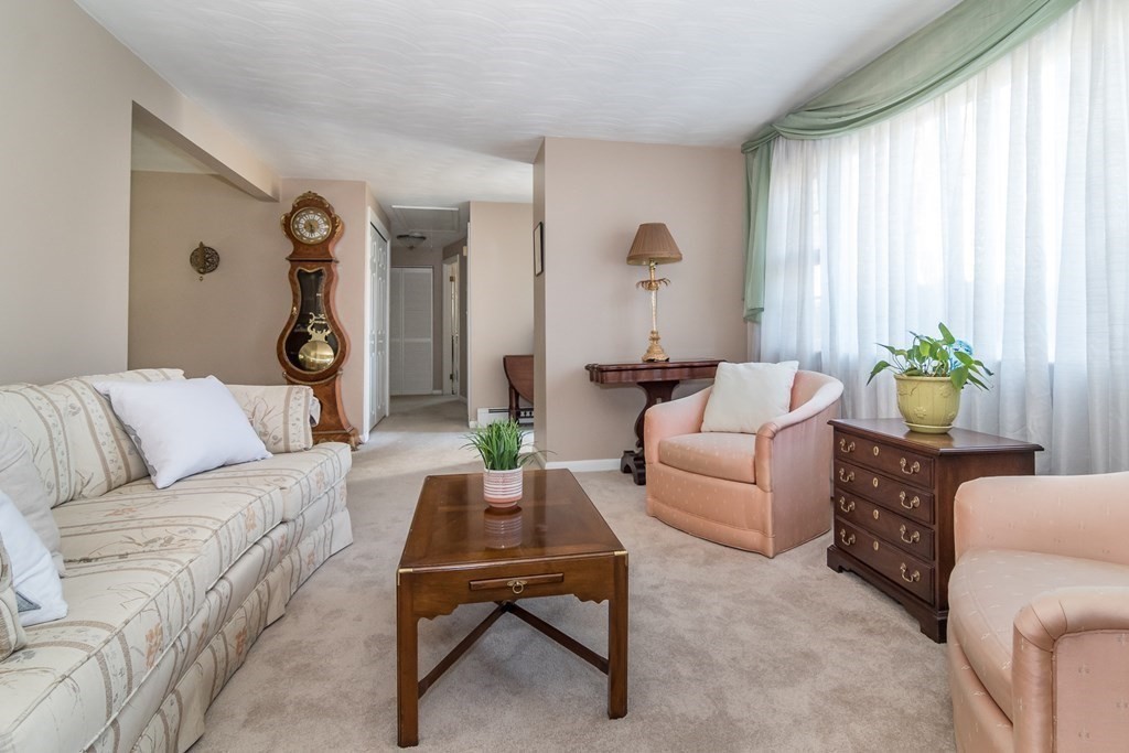 15 Greenleaf Road Natick, MA 01760 - Photo 3 of 20 Gallery Image 3