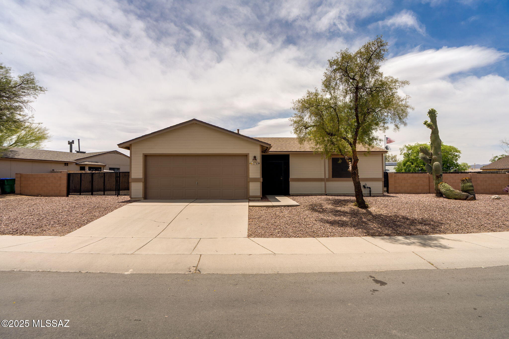2769 West Firebrook Road Tucson, AZ 85741 - Photo 2 of 48
