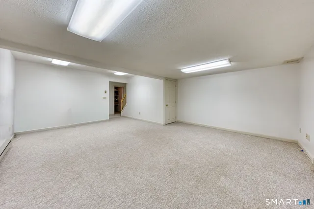 $294,400 | 128 Farmington Chase Crescent, Unit 128, Farmington, CT 06032