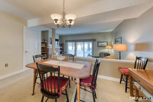 $294,400 | 128 Farmington Chase Crescent, Unit 128, Farmington, CT 06032