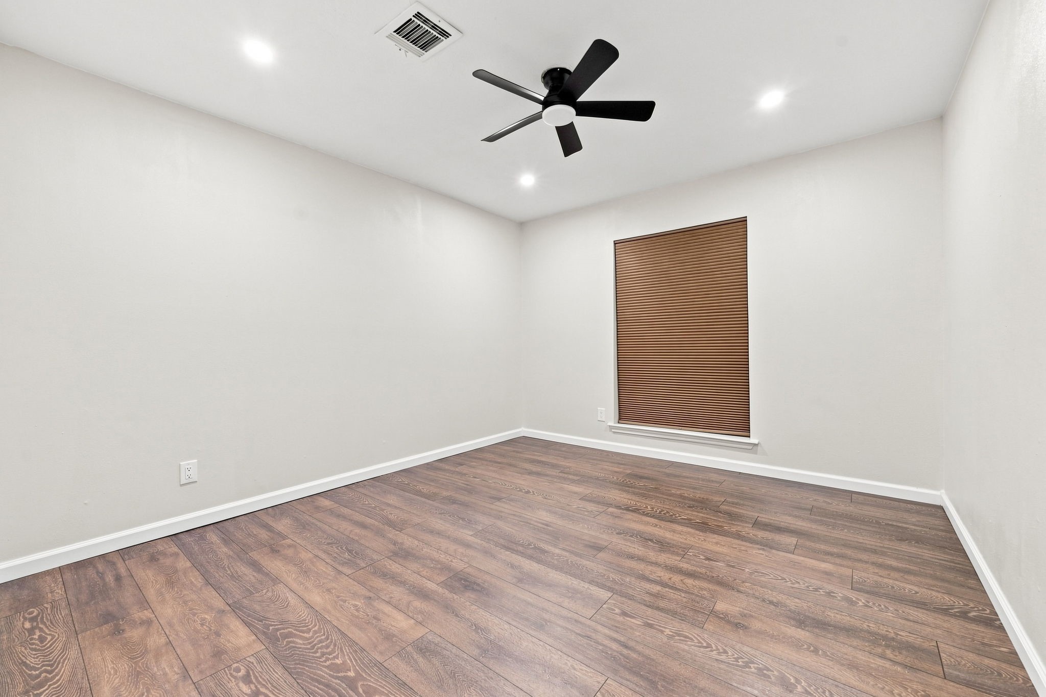 25514 Fairbrook Lane Spring, TX 77373 - Photo 22 of 34 Gallery Image 22