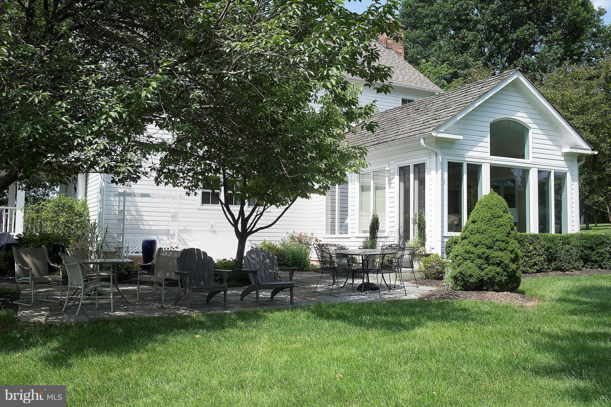 18520 Barnesville Road Barnesville, MD 20838 - Photo 21 of 30 Patio and shade garden