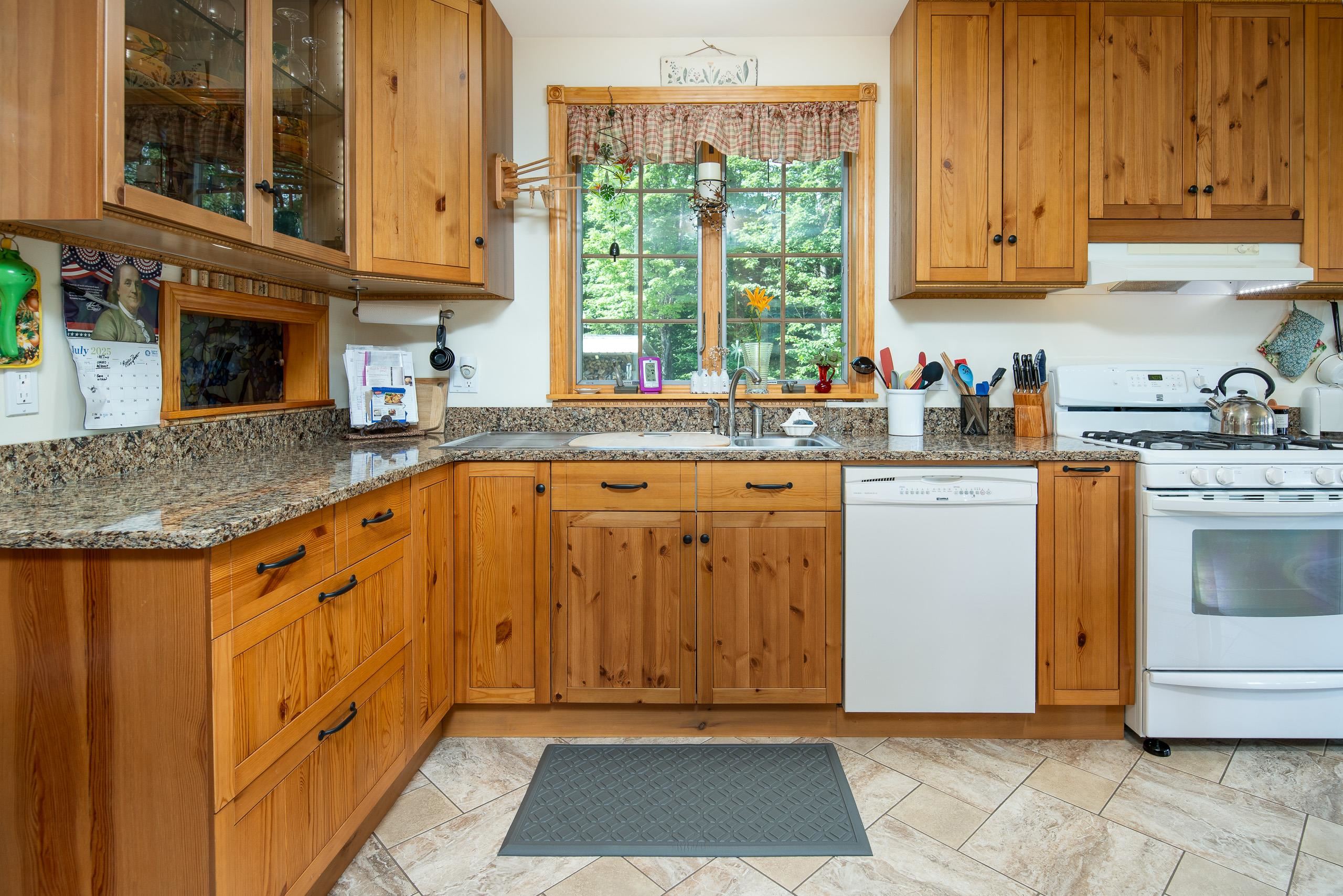 693 Little Sherburne Road Killington, VT 05751 - Photo 17 of 54