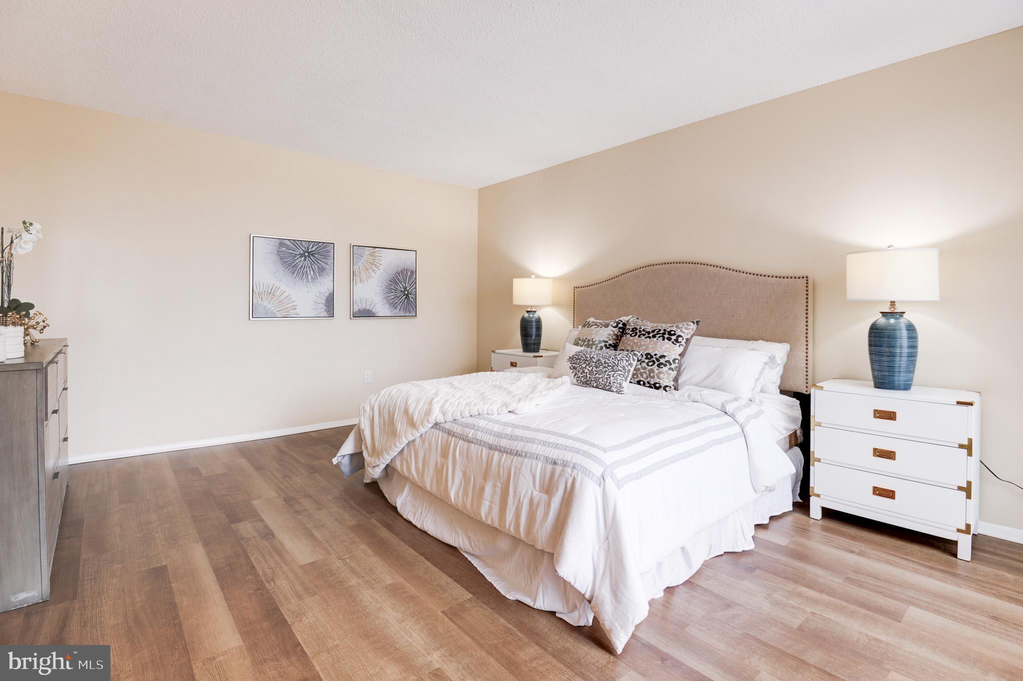 4141 North Henderson Road, Unit 1218 Arlington, VA 22203 - Photo 21 of 50 New LVP flooring