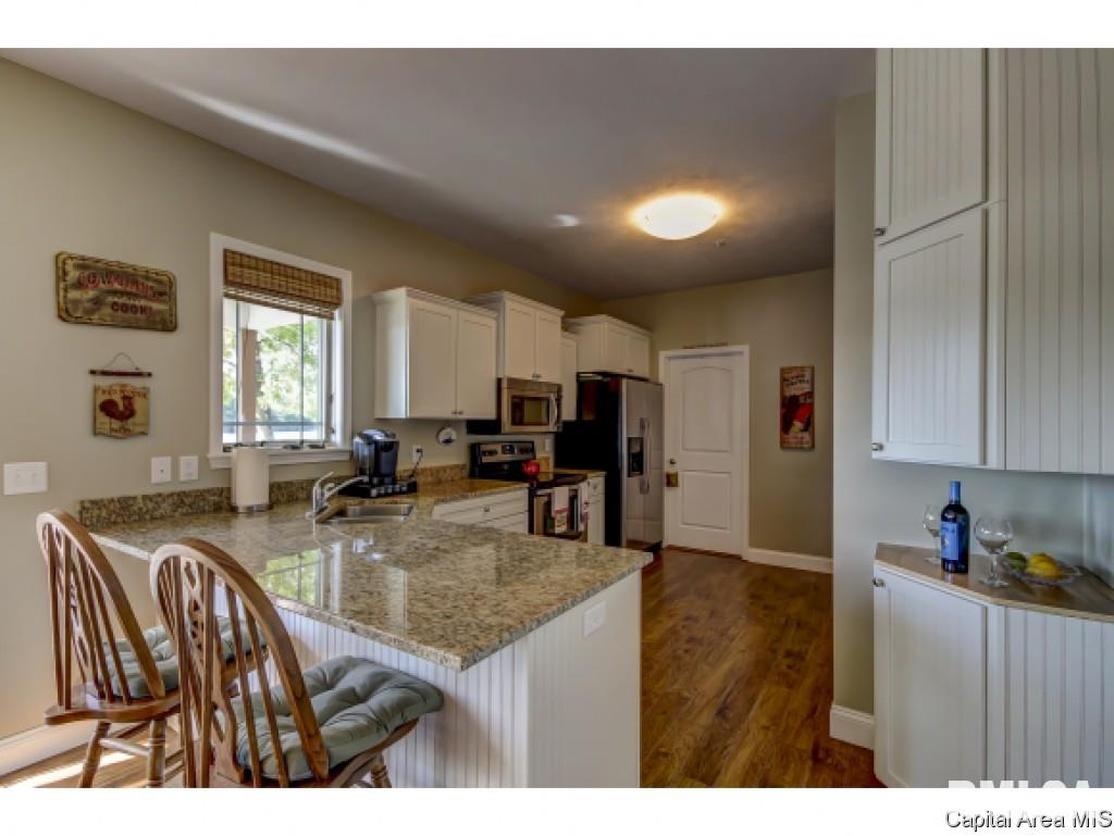 9 Waters Edge Boulevard, Unit 11 Springfield, IL 62712 - Photo 12 of 36 Gallery Image 12