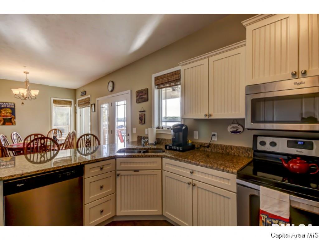 9 Waters Edge Boulevard, Unit 11 Springfield, IL 62712 - Photo 14 of 36 Gallery Image 14
