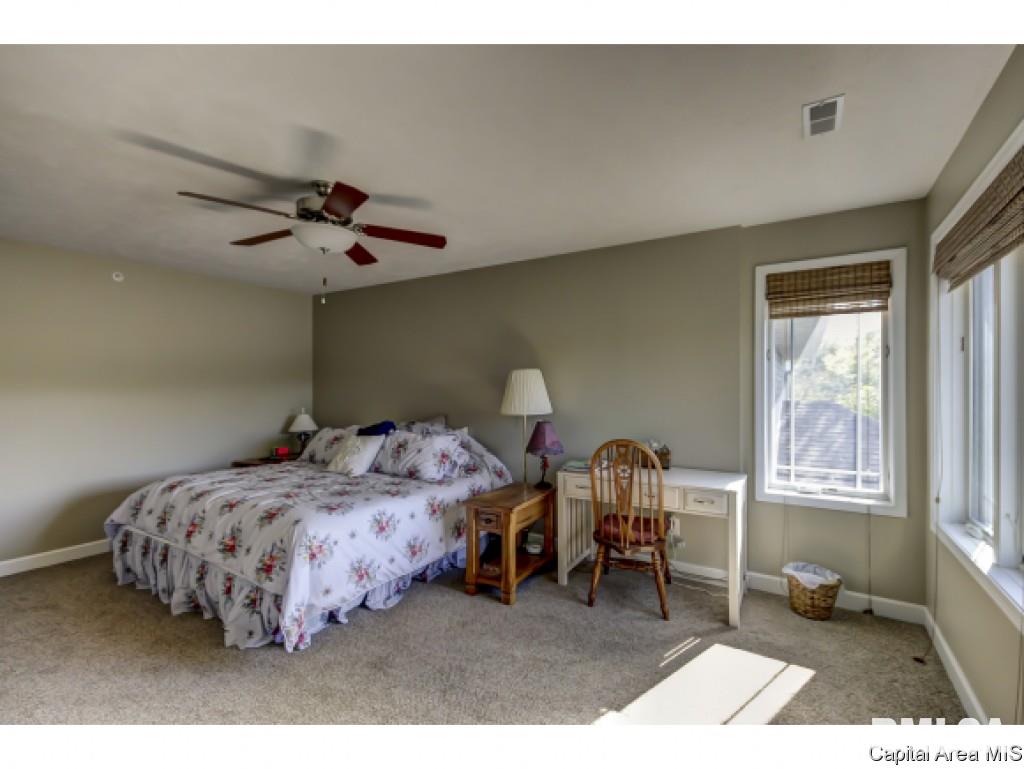 9 Waters Edge Boulevard, Unit 11 Springfield, IL 62712 - Photo 18 of 36 Gallery Image 18