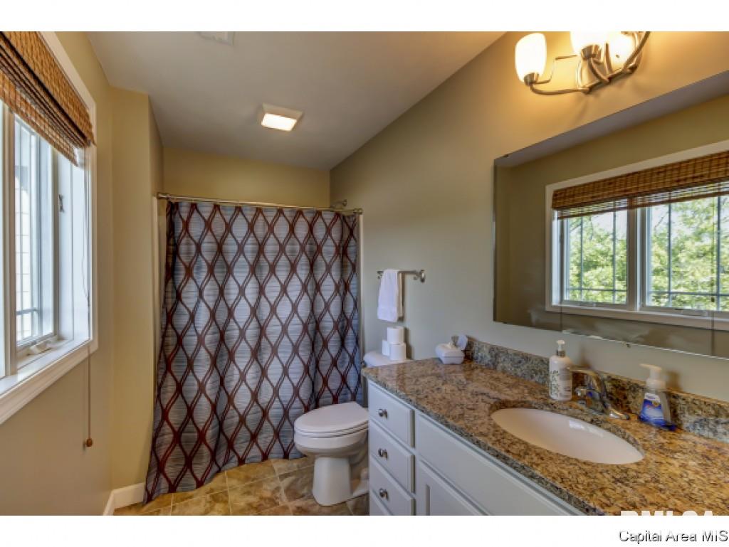 9 Waters Edge Boulevard, Unit 11 Springfield, IL 62712 - Photo 21 of 36 Gallery Image 21