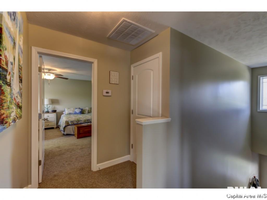 9 Waters Edge Boulevard, Unit 11 Springfield, IL 62712 - Photo 22 of 36 Gallery Image 22