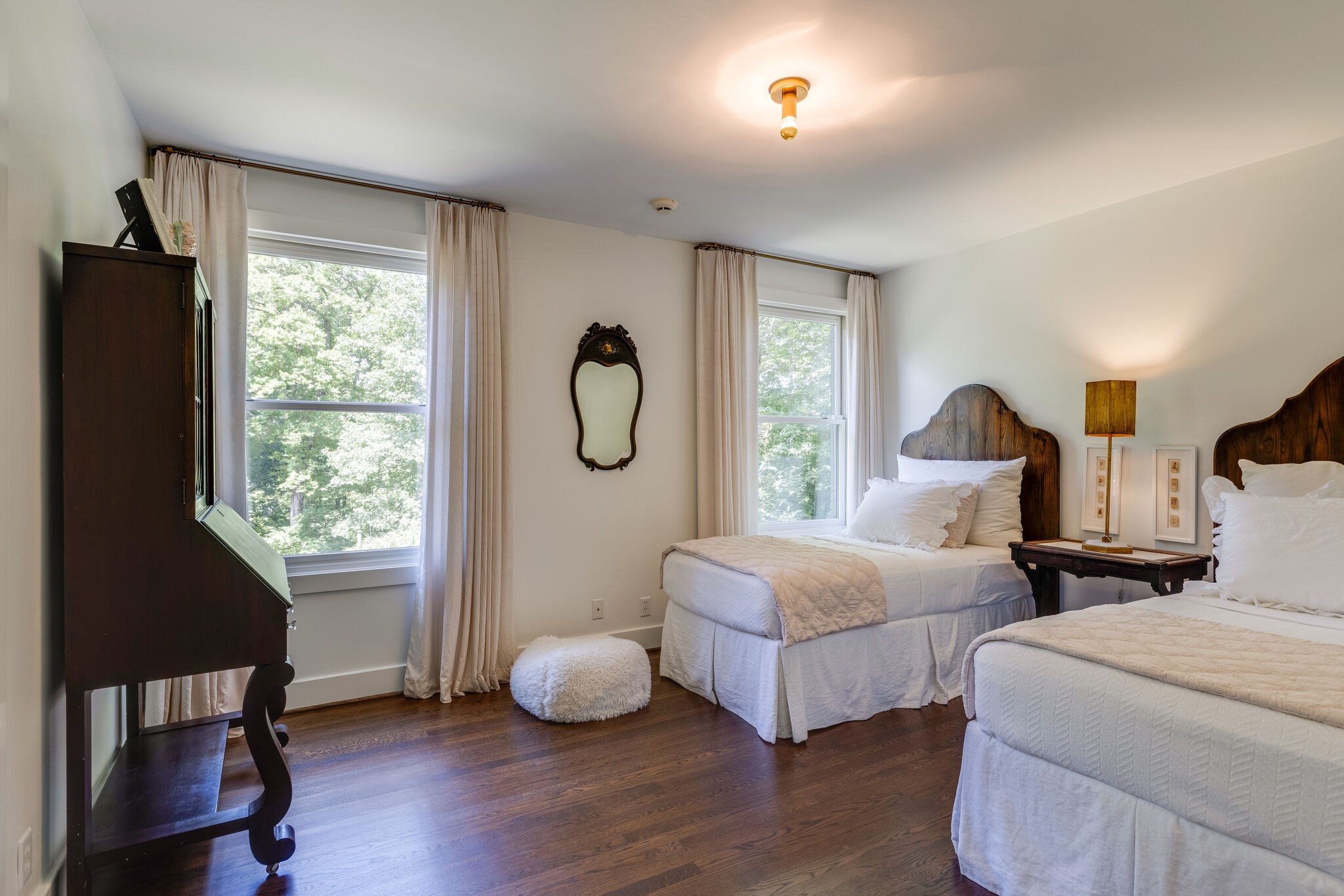 915 Overton Lea Road Nashville, TN 37220 - Photo 24 of 47 a bedroom with bed and a window