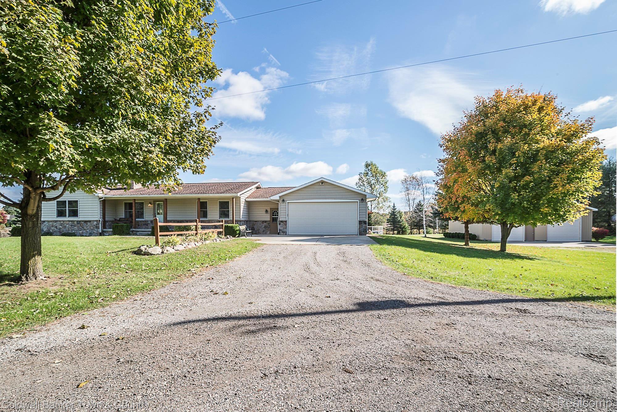 7110 Wiggins Road Howell, MI 48855 - Photo 8 of 63 DSC_14.jpg
