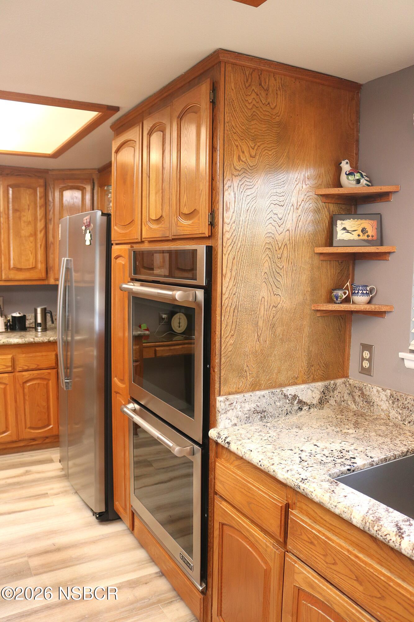 812 North D Street Lompoc, CA 93436 - Photo 5 of 34 Kitchen Double Convection Ovens