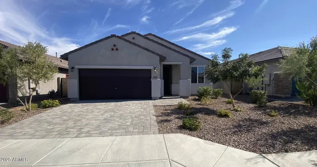 $1,895 | 13171 West Buckskin Trail, Peoria, AZ 85383