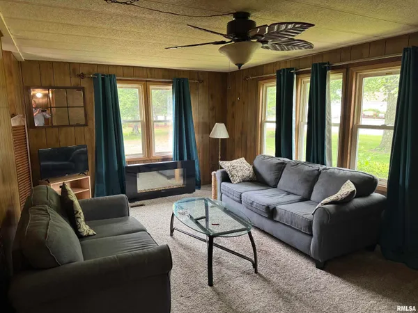 $99,900 | 13203 Highway 78, Havana, IL 62644