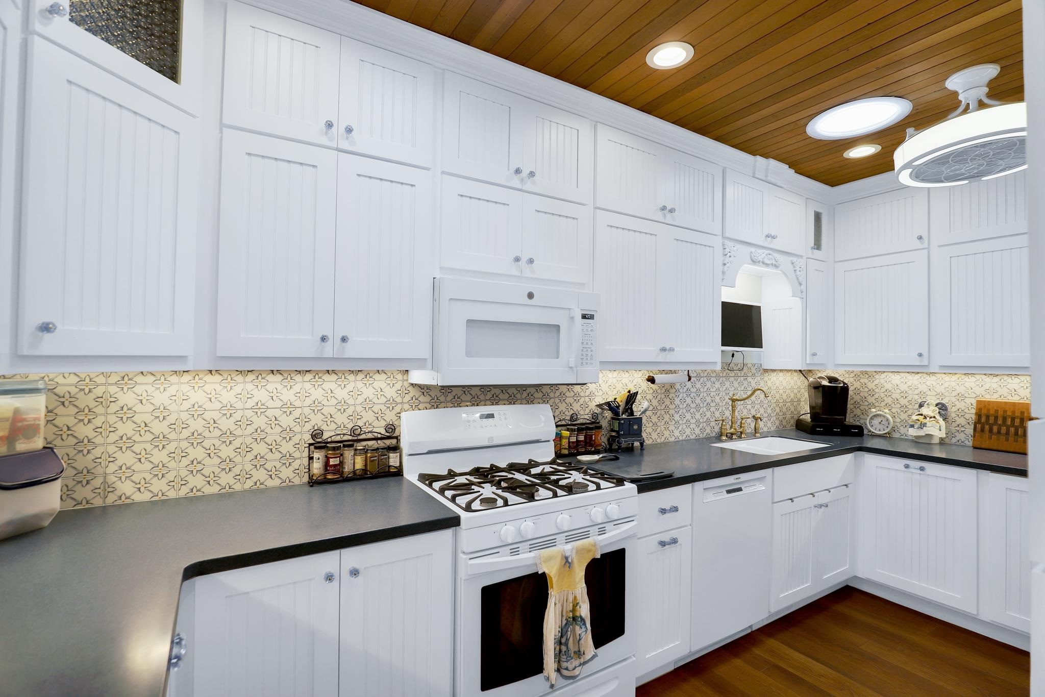 307 A Street, Unit 305 A ST Cheney, WA 99004 - Photo 3 of 50