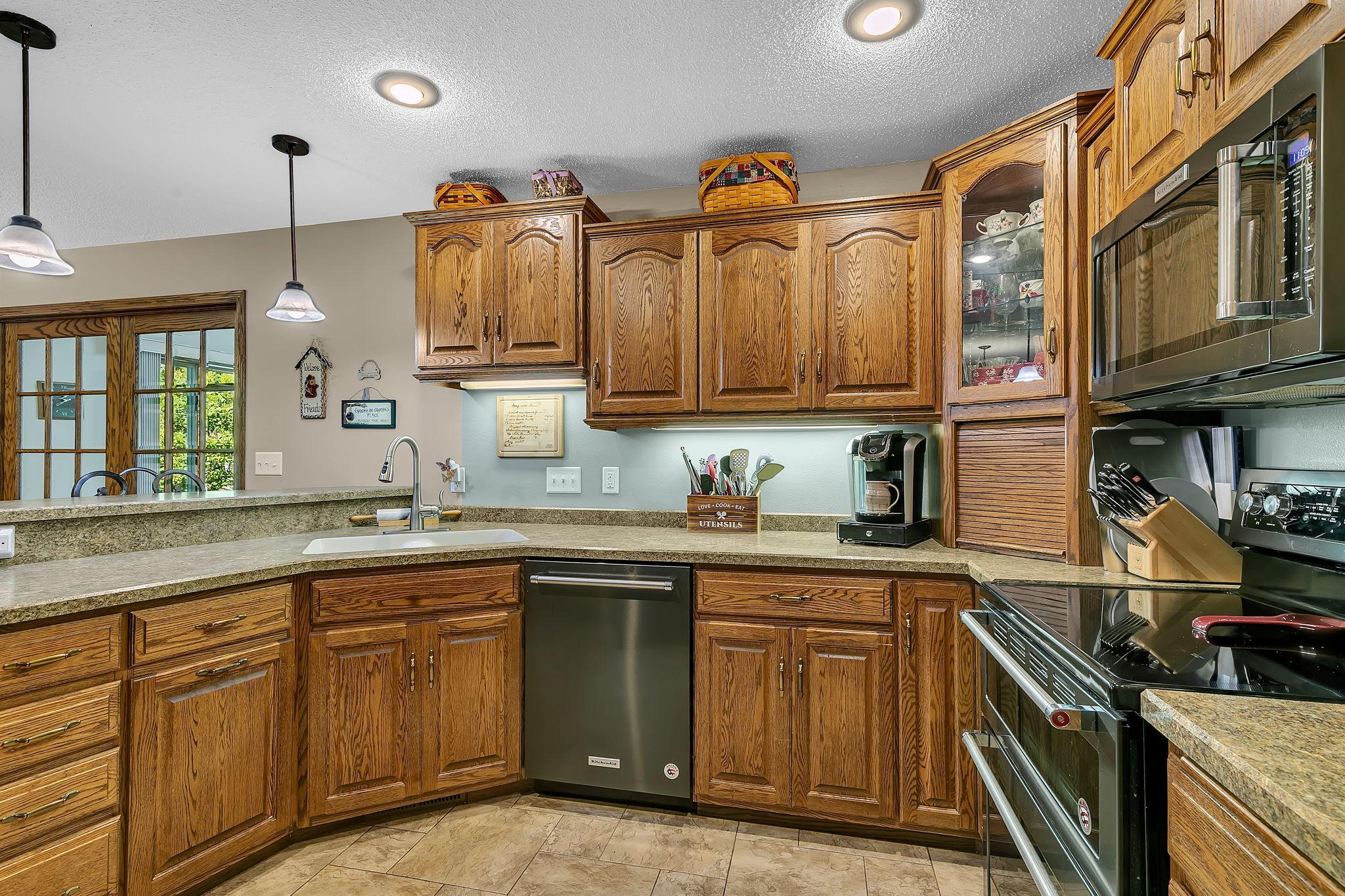 6209 Laurel Road St. Cloud, MN 56303 - Photo 9 of 23
