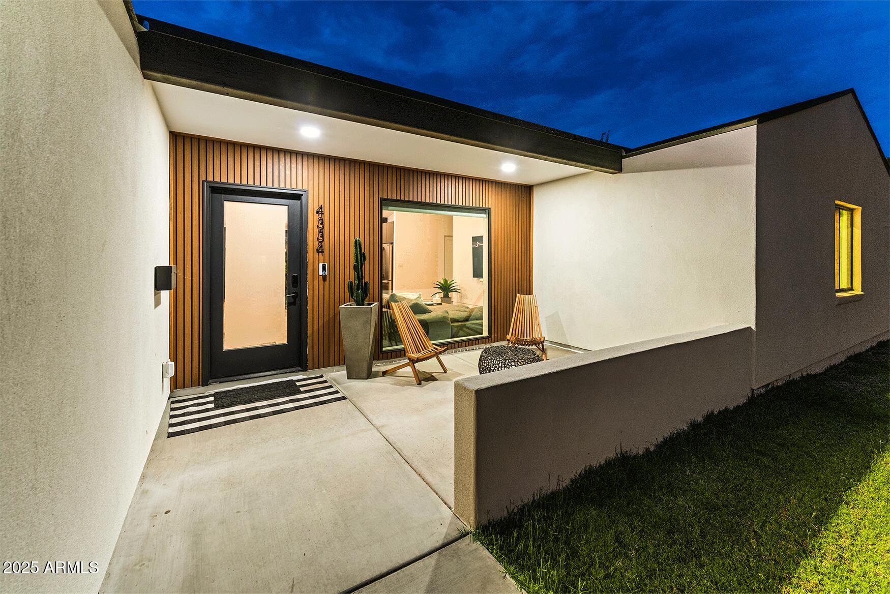 4334 East Lewis Avenue Phoenix, AZ 85008 - Photo 25 of 26 a room with gym equipment and large window