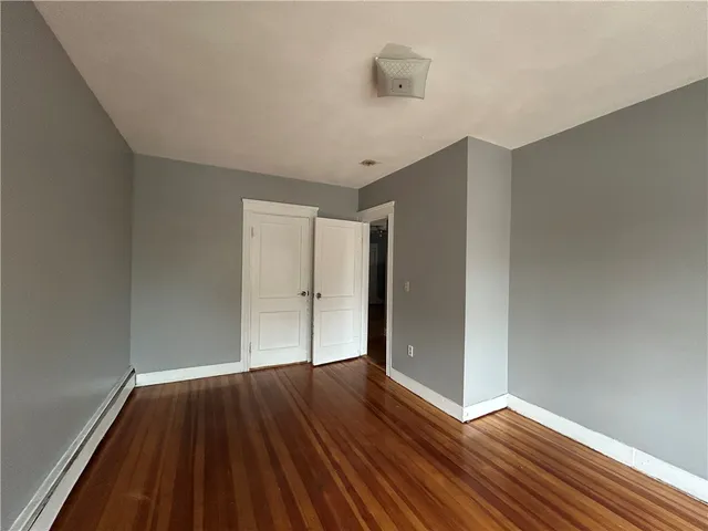 $1,650 | 915 Dexter Street, Unit 2R, Central Falls, RI 02863