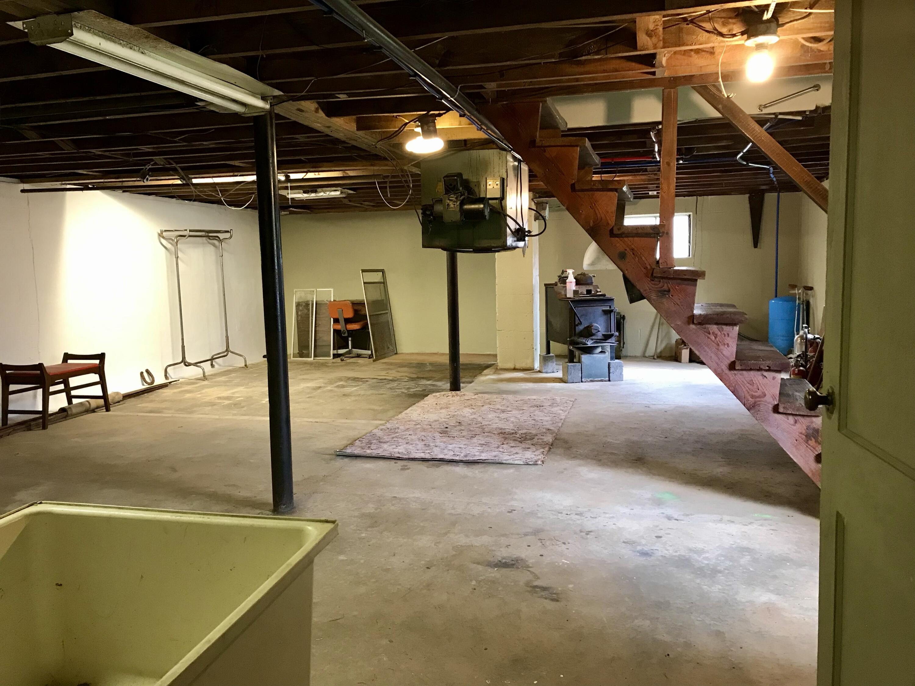 8180 Chatham Road Martinsville, VA 24112 - Photo 14 of 22 a view of a indoor garage