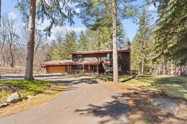 $849,900 | 14247 St Croix Trail North, Stillwater, MN 55082