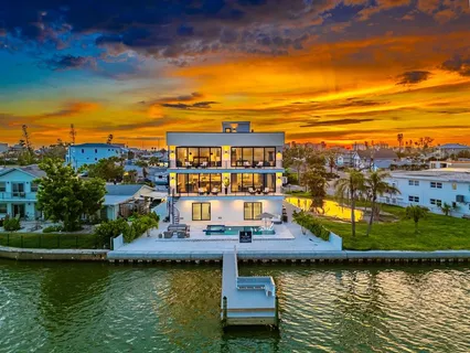 $8,650,000 | 445 129th Avenue East, Madeira Beach, FL 33708