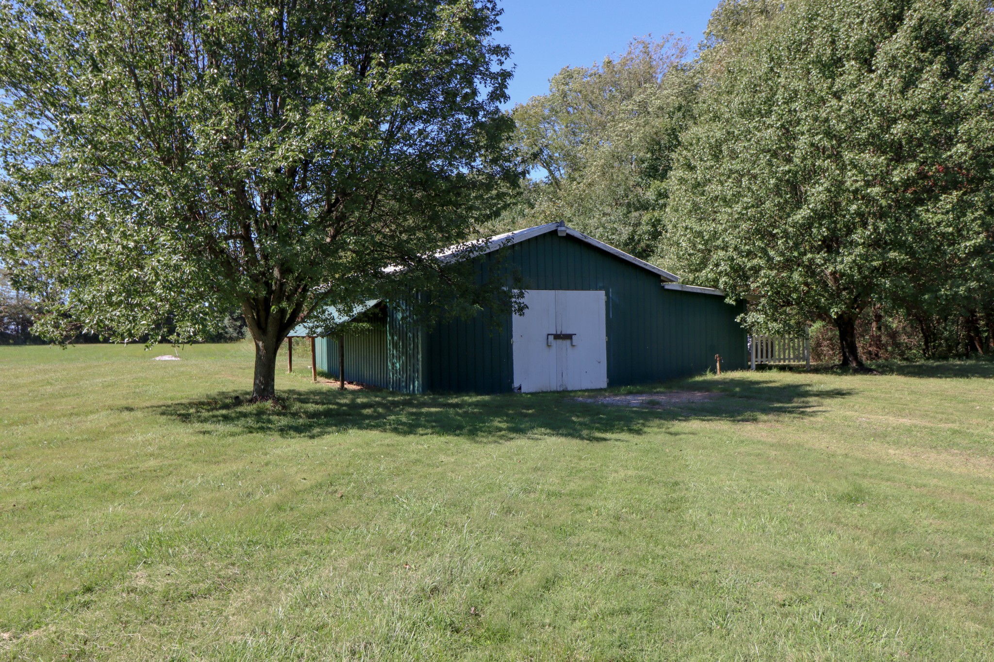 4170 Fizer Road Springfield, TN 37172 - Photo 3 of 21 a house with trees in the background