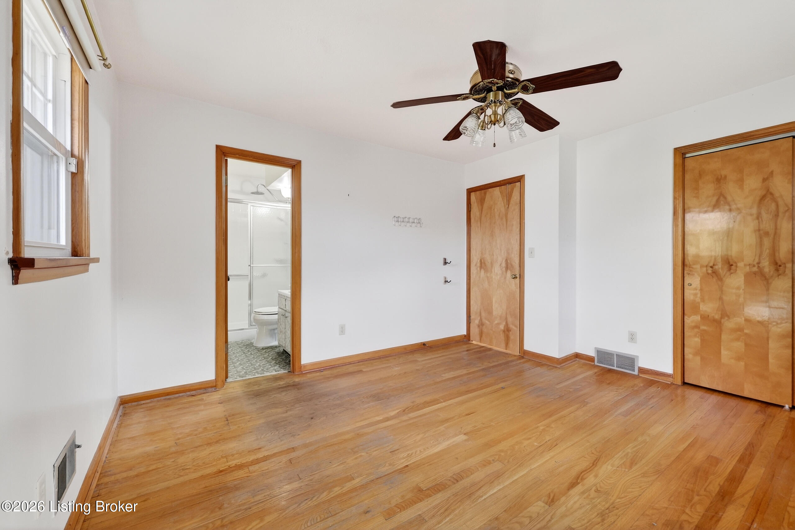 1047 Clayborne Road Louisville, KY 40214 - Photo 25 of 62 035_H40A4832