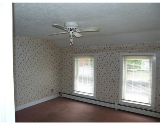 39 High Street Biddeford, ME 04005 - Photo 13 of 16 Bedroom. 2nd floor unit
