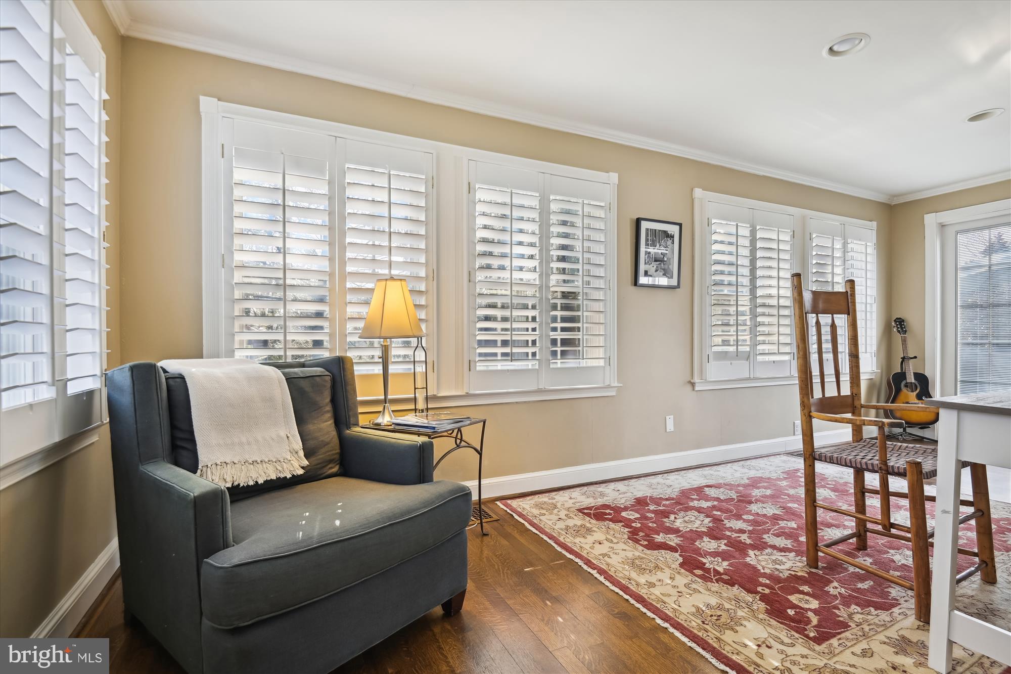 6400 Murray Hill Road Baltimore, MD 21212 - Photo 19 of 71 Sunroom with space for reading and office