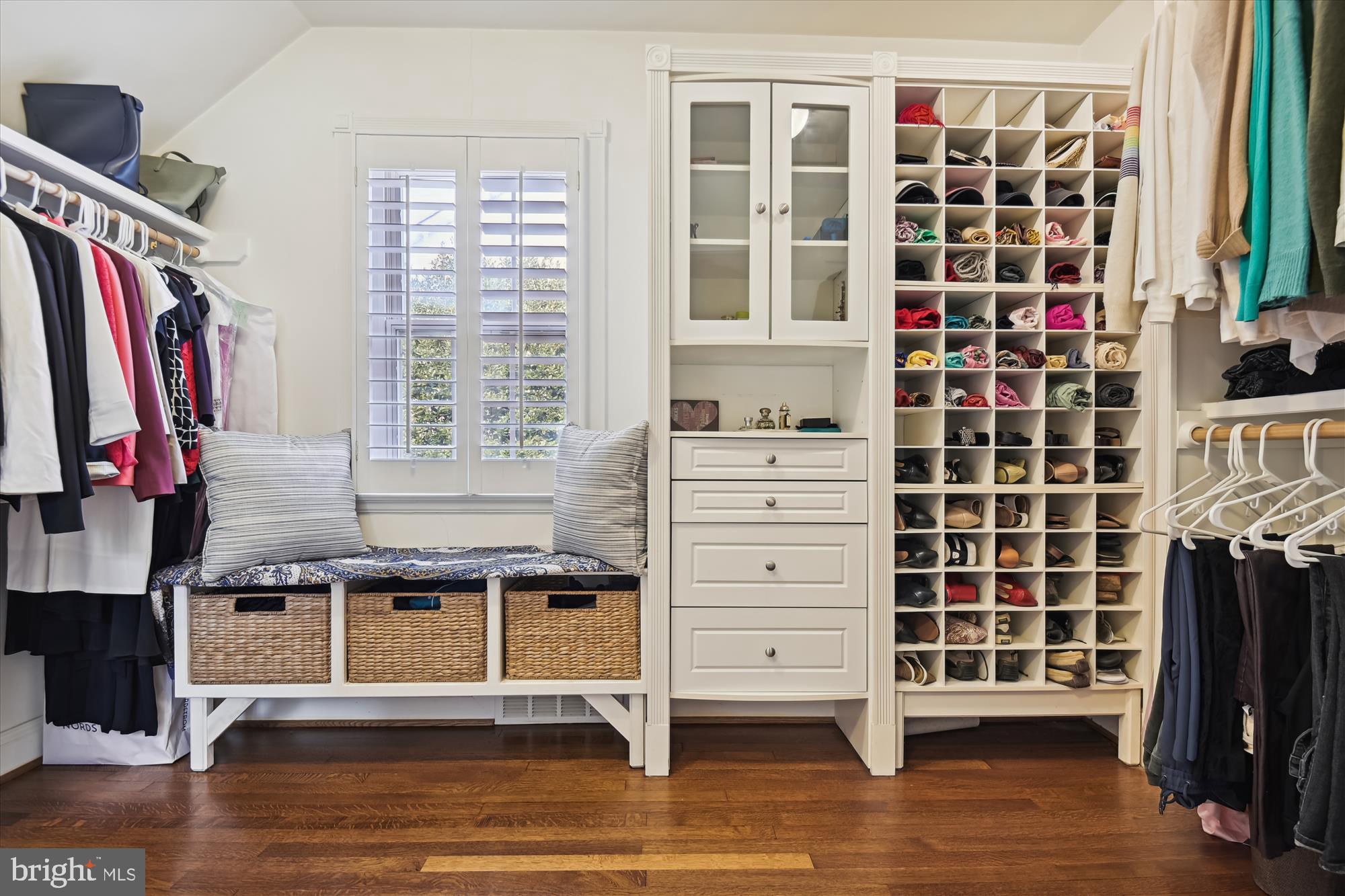 6400 Murray Hill Road Baltimore, MD 21212 - Photo 42 of 71 Amazing closet #1 in Primary