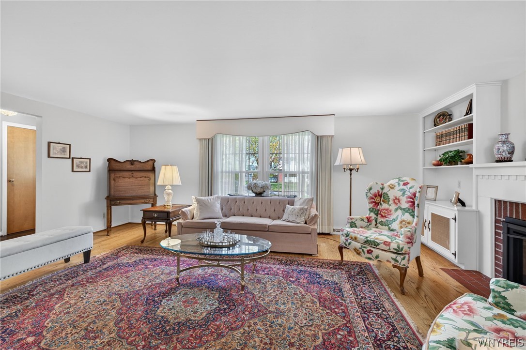 153 The Paddock Amherst, NY 14221 - Photo 4 of 47
