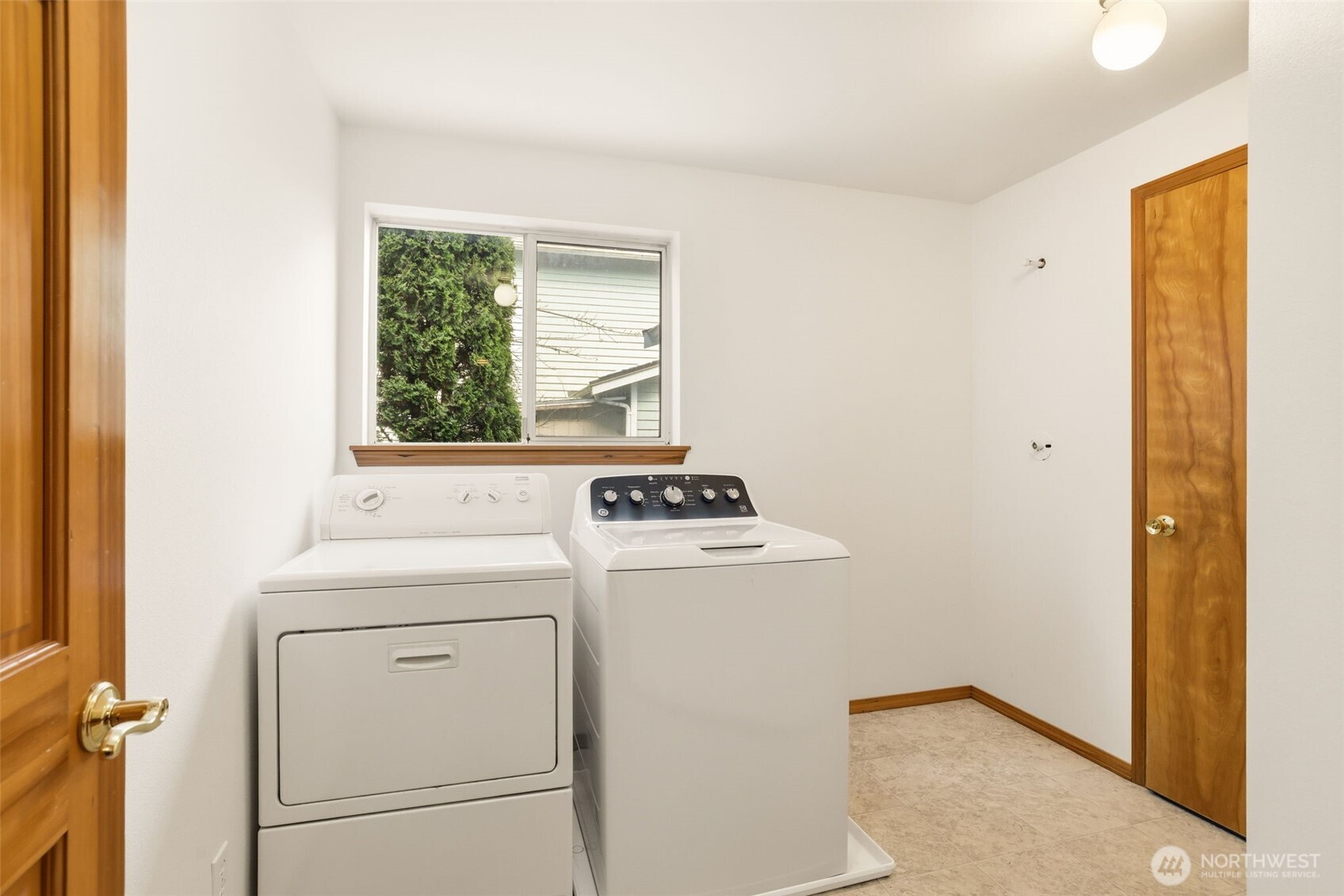 32413 7th Avenue Southwest Federal Way, WA 98023 - Photo 32 of 39 a room with storage and utility