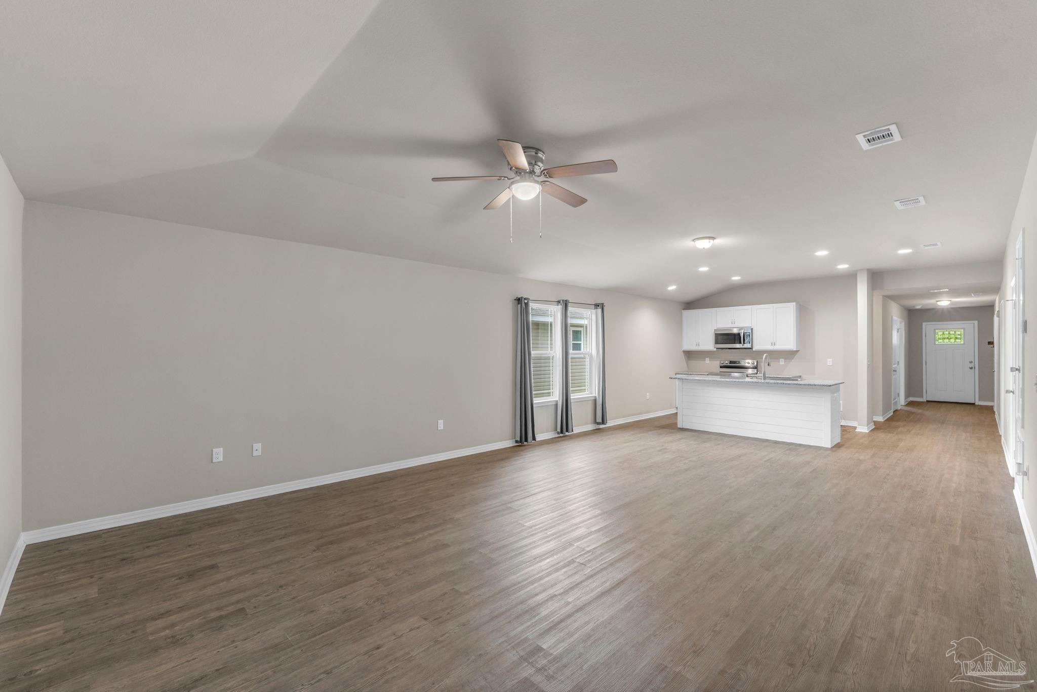 3210 Electra Drive Milton, FL 32583 - Photo 8 of 31