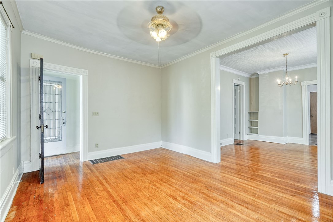 20 Werner Park Rochester, NY 14620 - Photo 8 of 46