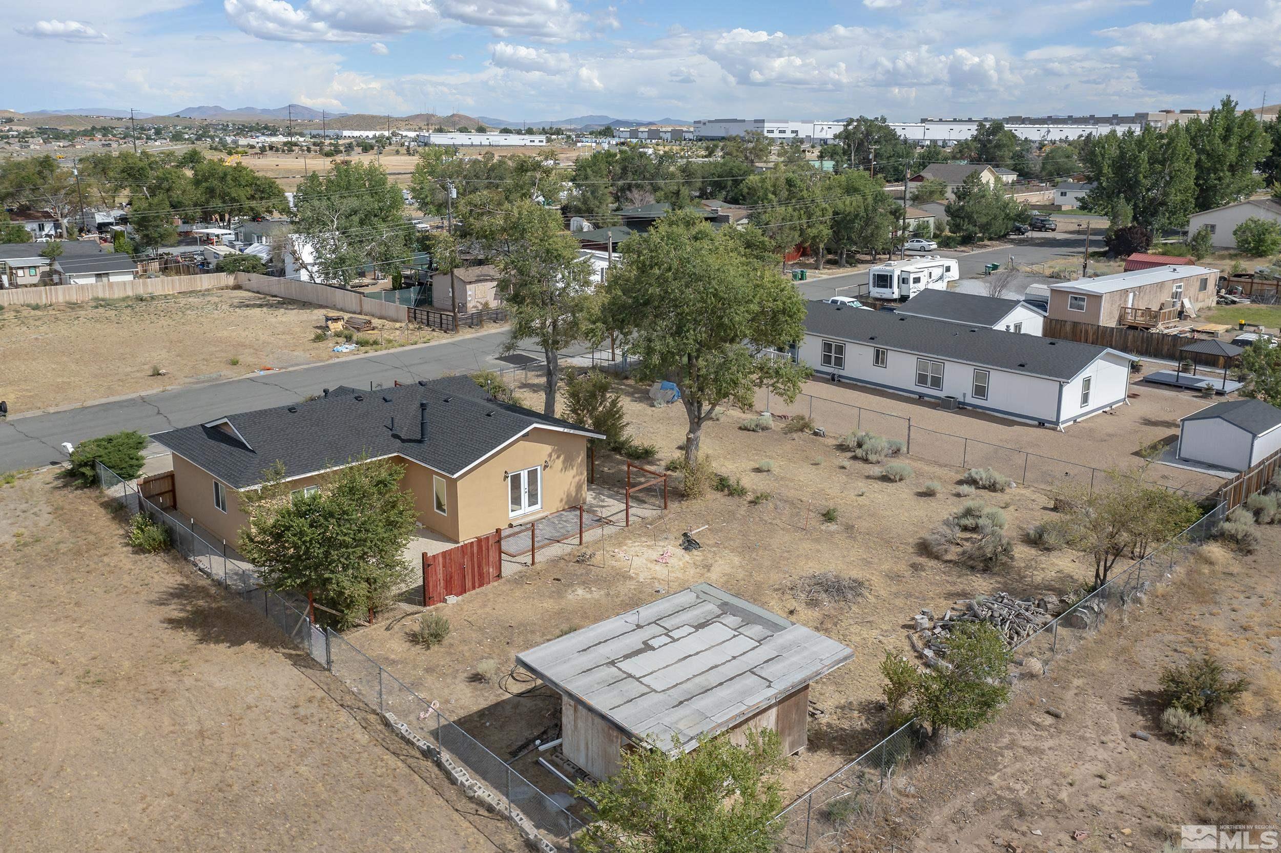345 Westbrook Lane Reno, NV 89506 - Photo 4 of 31 Photo 4