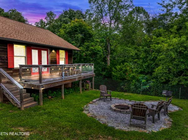 $385,000 | 1148 Laurel Road, Townsend, TN 37882