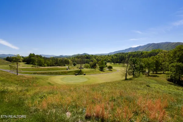 $385,000 | 1148 Laurel Road, Townsend, TN 37882