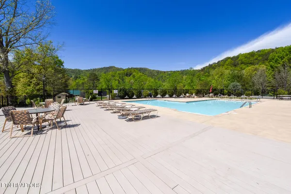 $385,000 | 1148 Laurel Road, Townsend, TN 37882