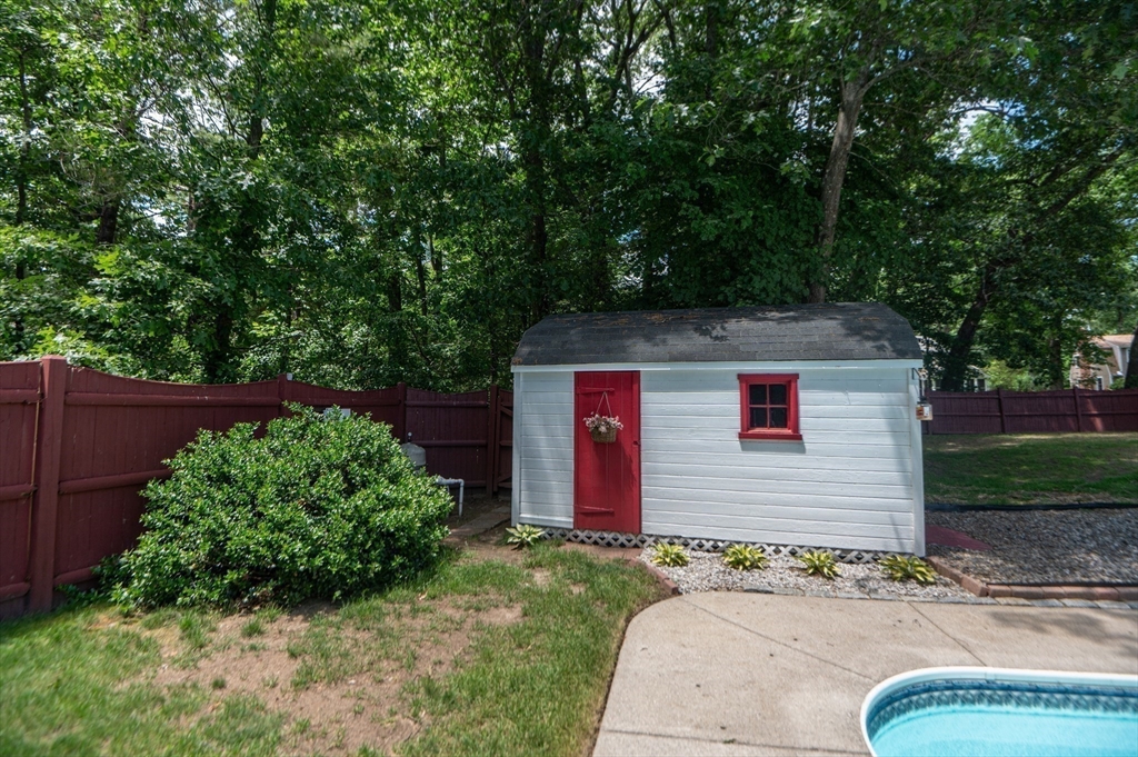 3 Maria Drive Ipswich, MA 01938 - Photo 34 of 36 a front view of a house with garden
