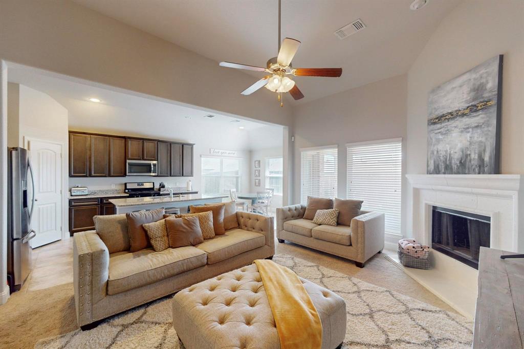 521 Hunt Farms Road Fate, TX 75189 - Photo 4 of 37 Gallery Image 4