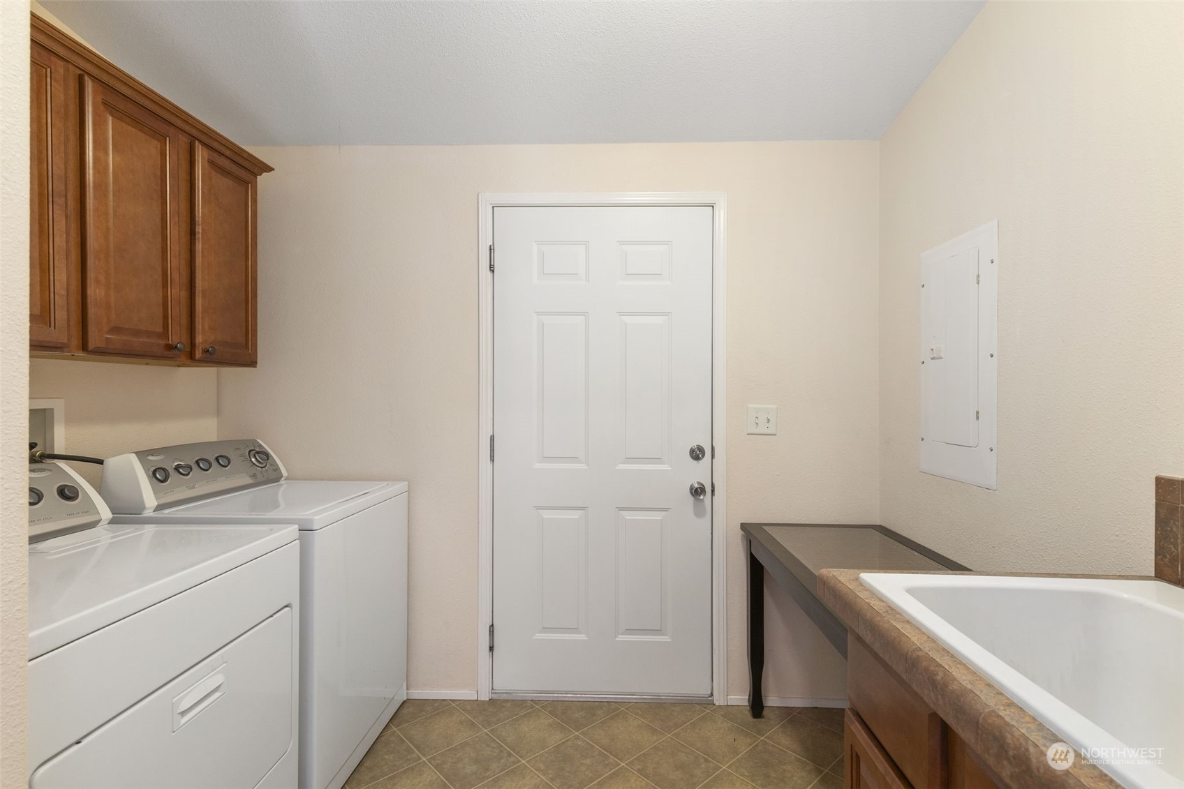 111 Northeast Raintree Lane Tahuya, WA 98588 - Photo 22 of 35 Gallery Image 22