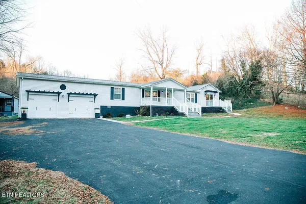 $298,000 | 2792 Middle Wallens Creek Road, Duffield, VA 24244