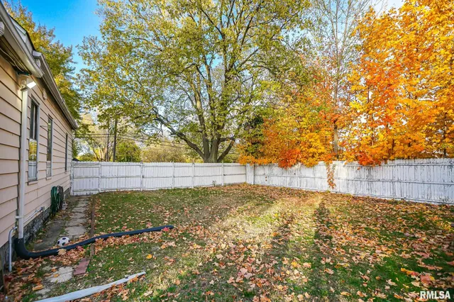 $69,900 | 2000 West Antoinette Street, Peoria, IL 61605