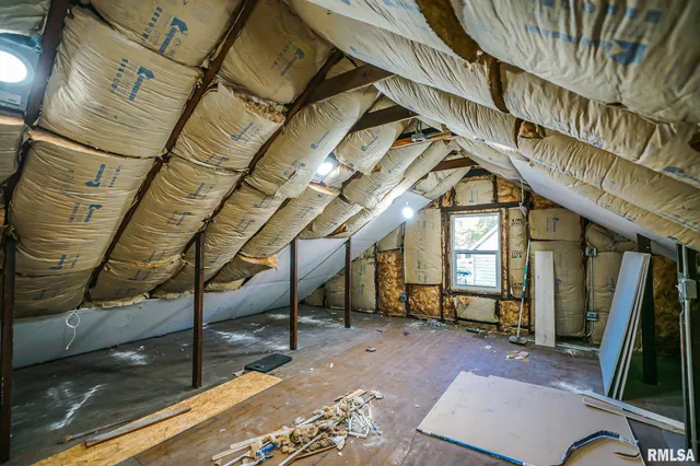 $69,900 | 2000 West Antoinette Street, Peoria, IL 61605