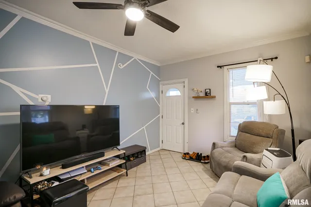 $69,900 | 2000 West Antoinette Street, Peoria, IL 61605