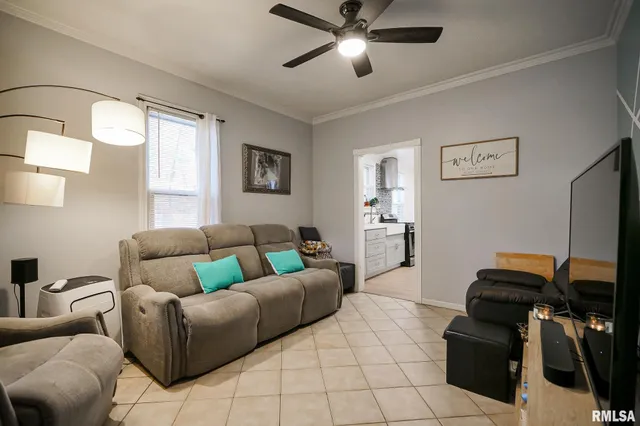 $69,900 | 2000 West Antoinette Street, Peoria, IL 61605